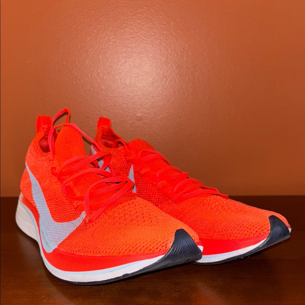 Nike men’s size 9.5 shoes.